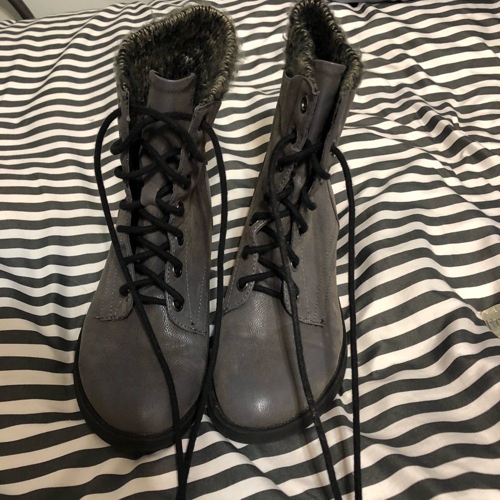 combat boots